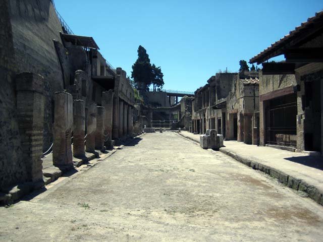 Decumanus Maximus, Herculaneum, July 2015. North side with doorway to a shop numbered 1.  Photo courtesy of Michael Binns.

