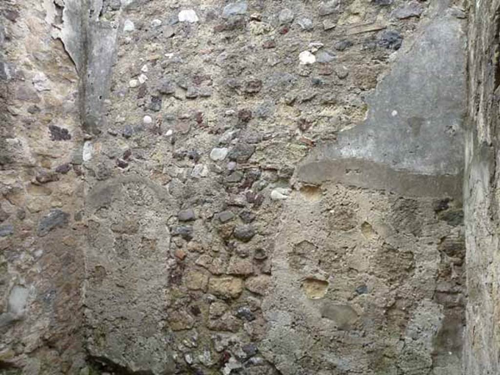 III.3 Herculaneum, October 2012. Latrine in north-west corner of room on north side of entrance corridor. 
Photo courtesy of Michael Binns.

