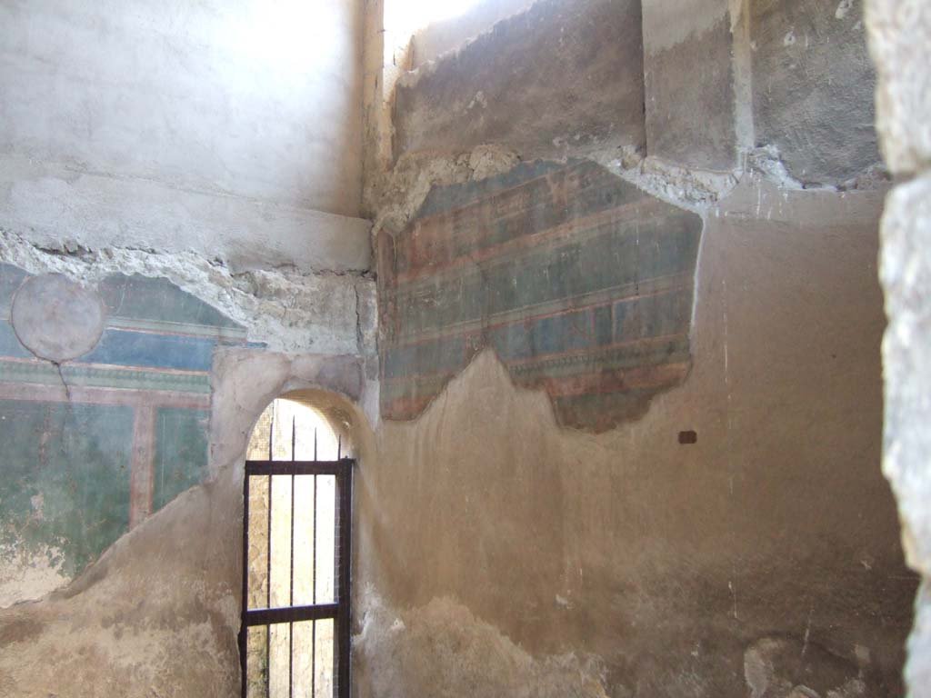 III.19/18/1, Herculaneum, May 2006. Room 3, north-east corner of apodyterium, with doorway to corridor.