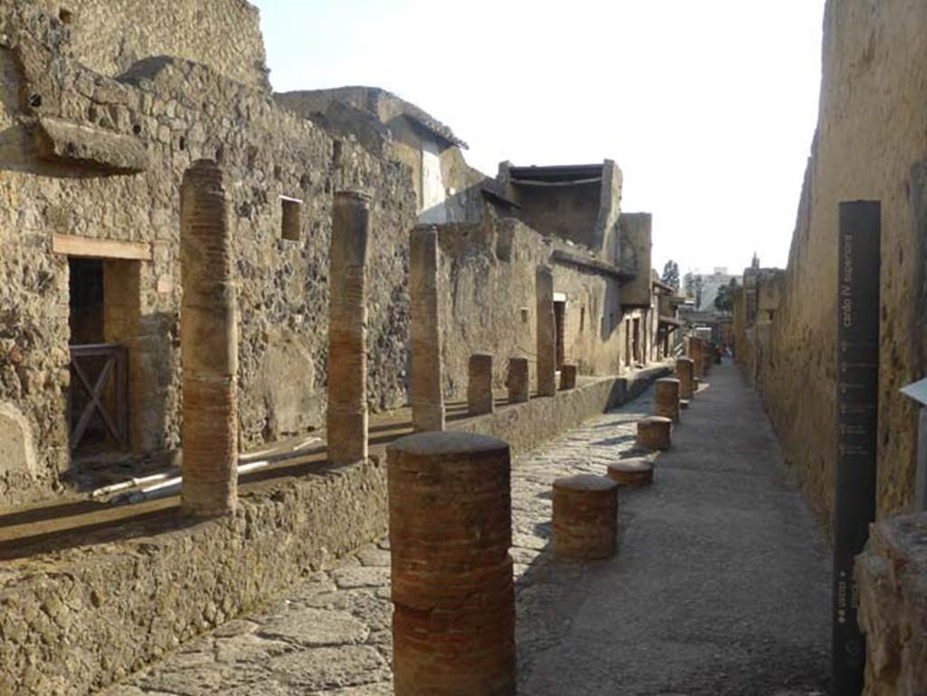 Ins. V, Herculaneum, September 2015. Looking south along Cardo IV Superiore. 