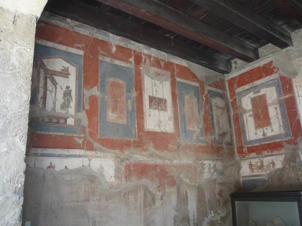 VI.16, Herculaneum. May 2004. Looking towards the painted decoration on east wall. 
Photo courtesy of Nicolas Monteix.
