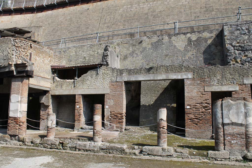 Decumanus Maximus, August 2021. Looking towards north side with doorways 1-5 under colonnade. Photo courtesy of Robert Hanson.