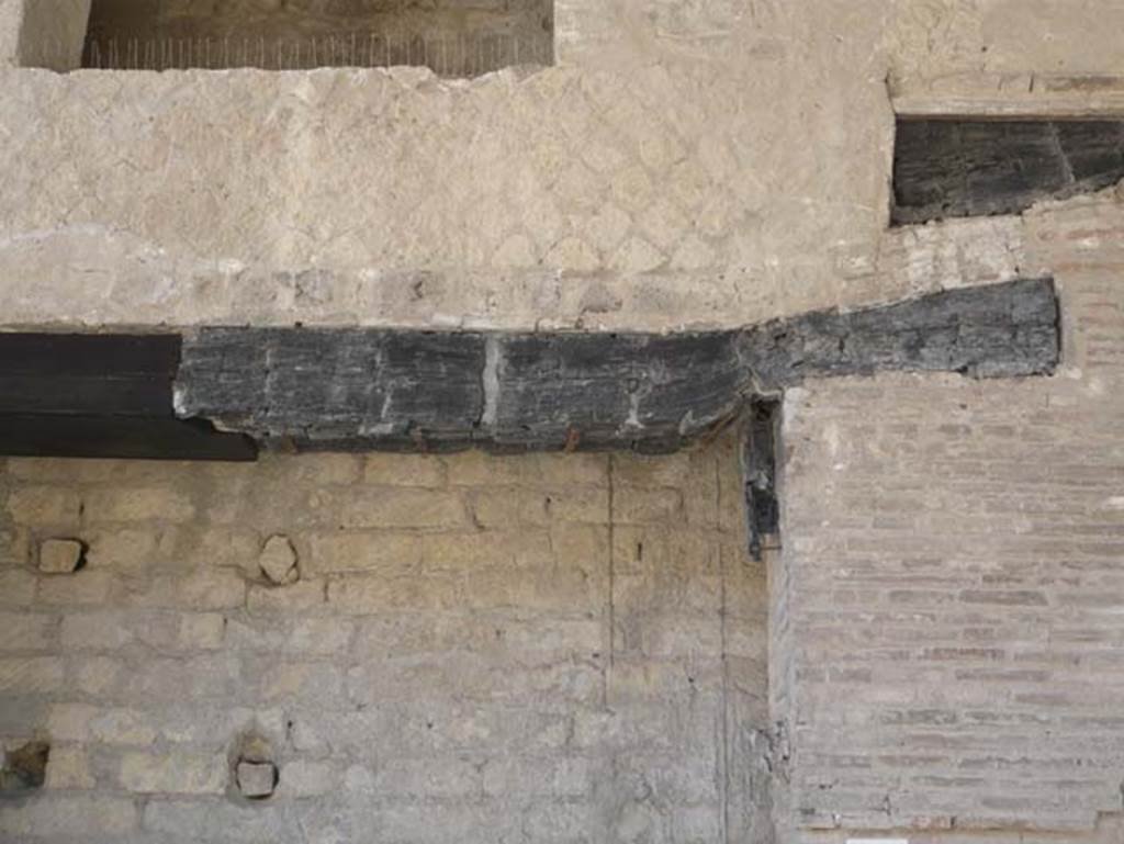 Decumanus Maximus, Herculaneum. August 2013. Detail from doorway numbered 3.
Photo courtesy of Buzz Ferebee.

