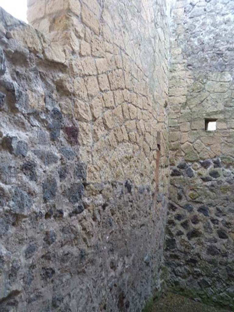 IV.4 Herculaneum. September 2015. Room 2, east wall.