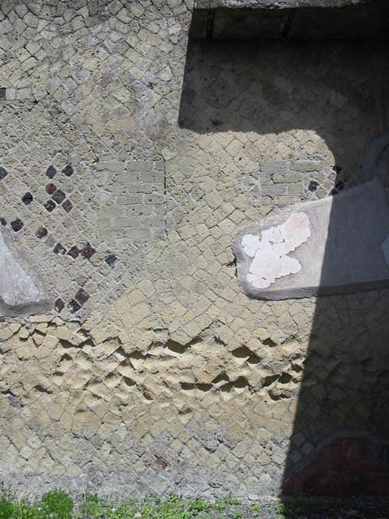 IV.8, Herculaneum, May 2003. Room 6, north wall. Photo courtesy of Nicolas Monteix.