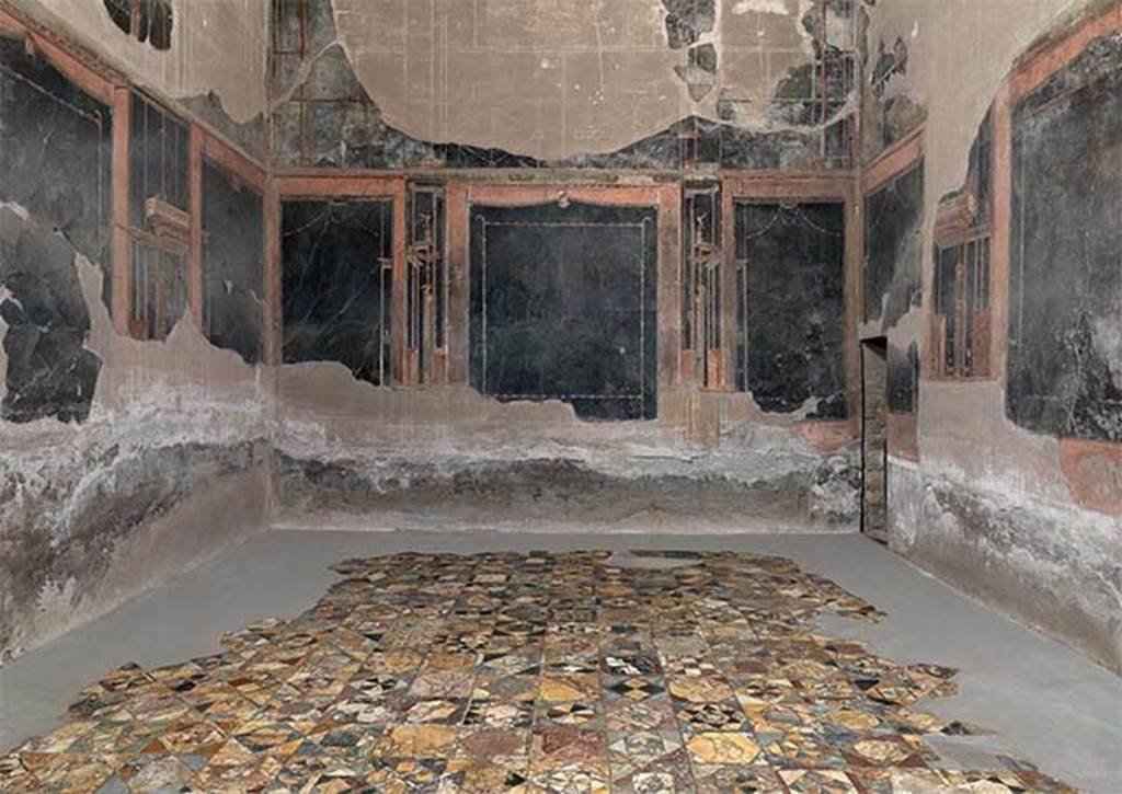 IV.21 Herculaneum, May 2017. Triclinium 5, with opus sectile floor, and 4th style wall decoration on black.  Looking towards north wall.
