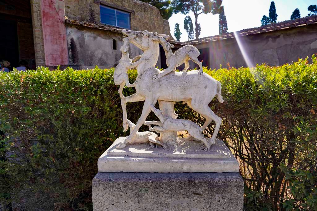 IV.21, Herculaneum, August 2021. Garden 32, one of two statues of deer being attacked by hounds. Photo courtesy of Robert Hanson.