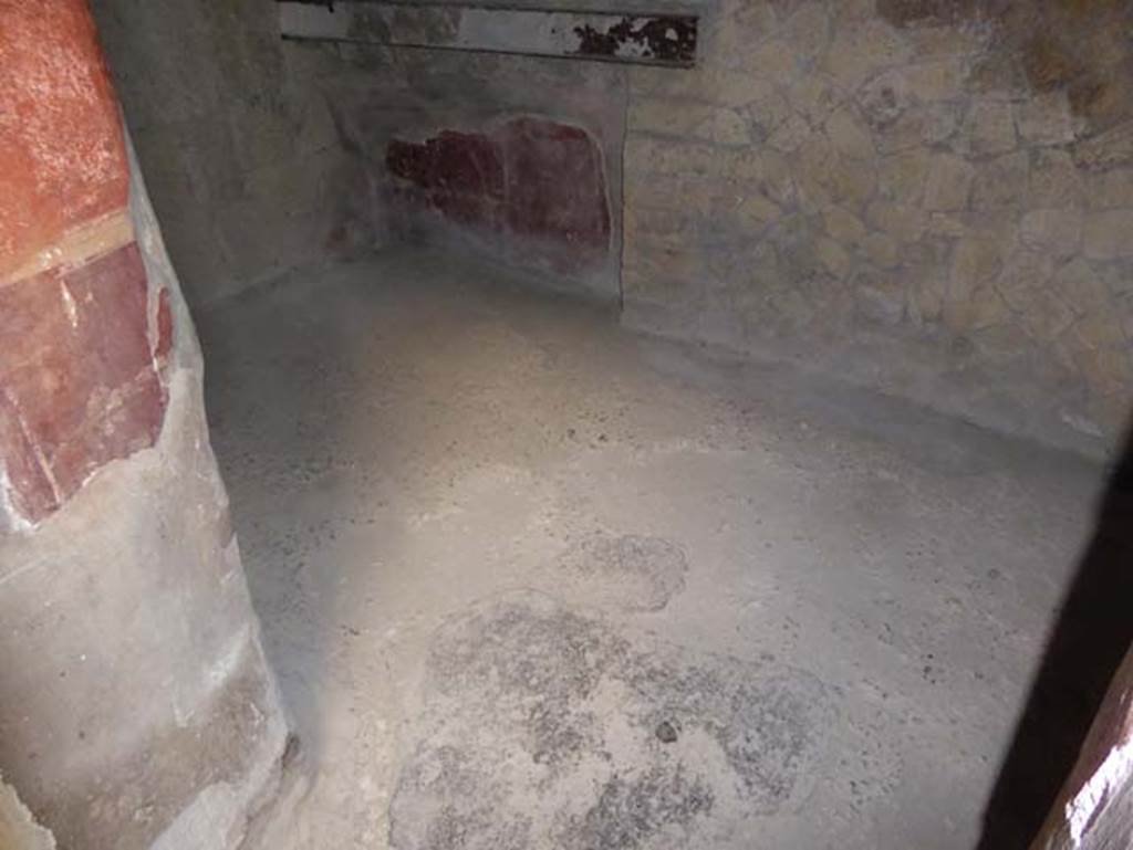 V.1, Herculaneum, October 2014. Room 4, looking across flooring. Photo courtesy of Michael Binns.