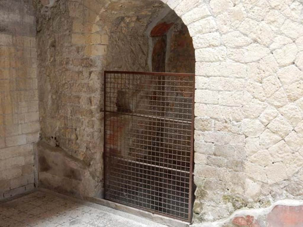 V.8 Herculaneum, May 2018. Area 4, north-east corner of raised courtyard. Photo courtesy of Buzz Ferebee.