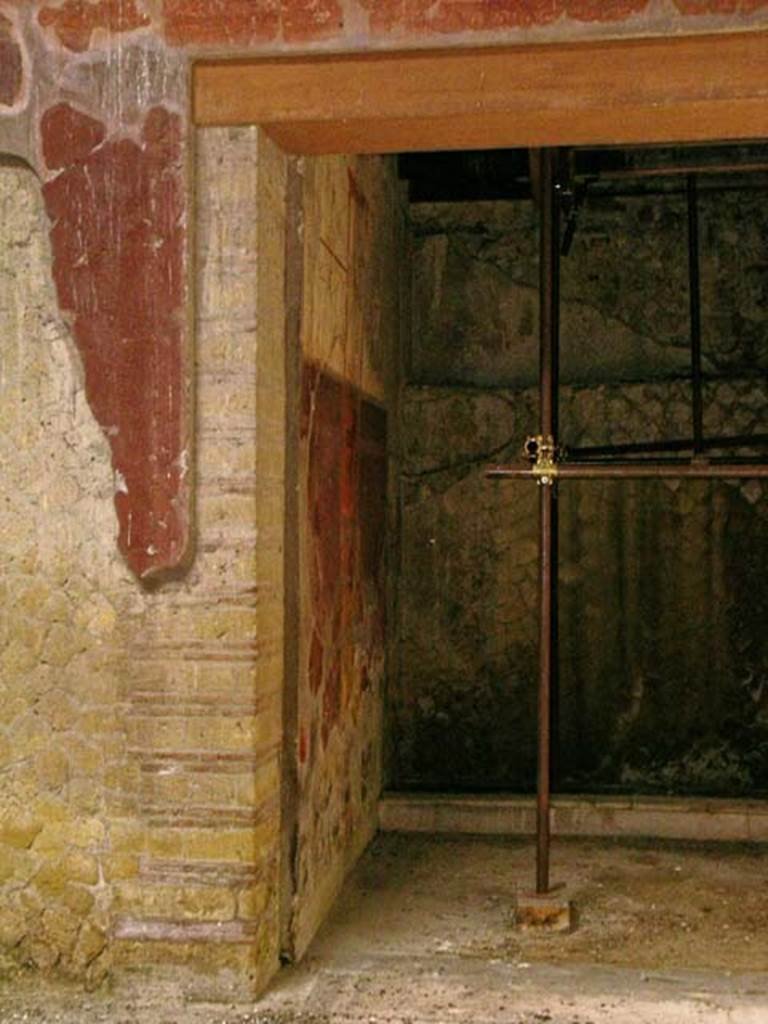 V.15, Herculaneum. May 2005. Looking west into central room on west side of atrium.
Photo courtesy of Nicolas Monteix.
