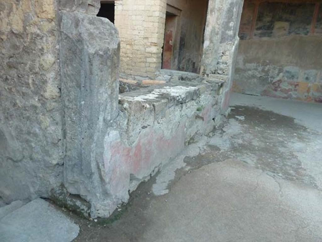 V.35 Herculaneum, September 2015. Looking south-west along Vestibule 11, and wall of courtyard 12.