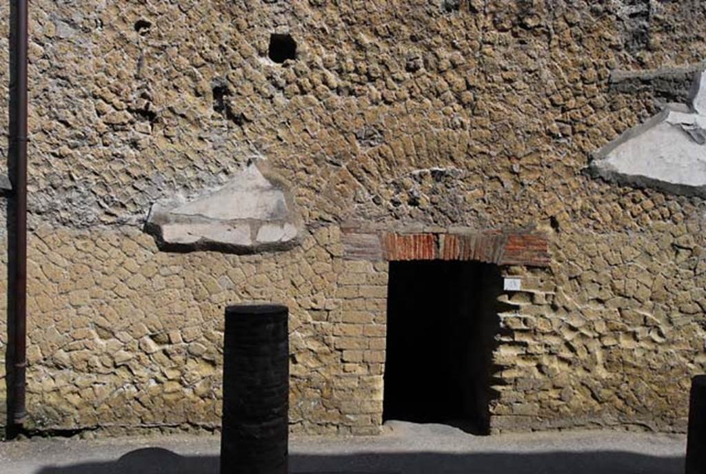 VI.9, Herculaneum, June 2008. Entrance doorway. Photo courtesy of Nicolas Monteix.