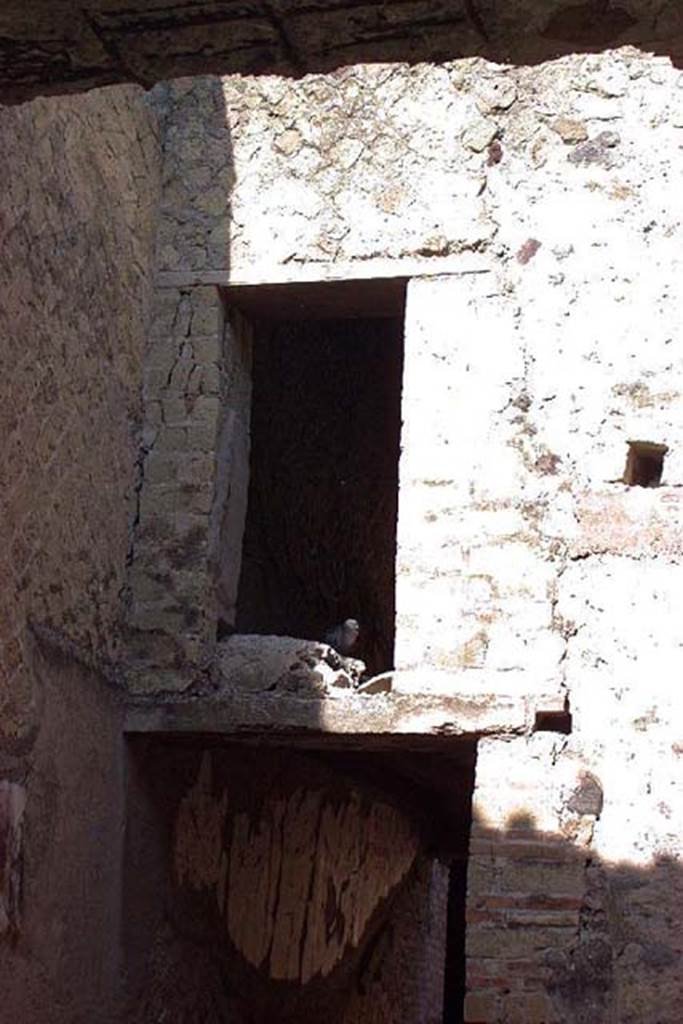 VI.17, Herculaneum. Not dated. Looking towards upper north wall. Photo courtesy of Nicolas Monteix.