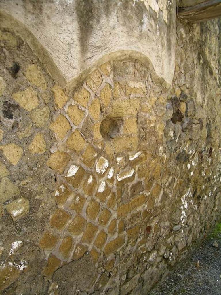 VI.17/26, Herculaneum. May 2004. South wall. Photo courtesy of Nicolas Monteix.