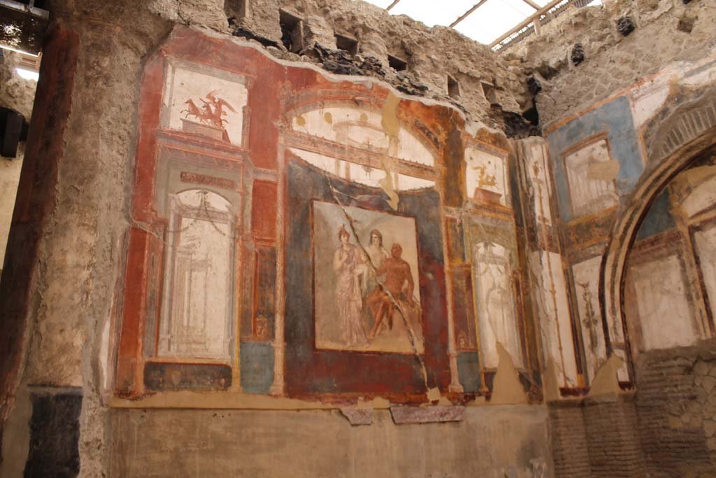 VI.21 Herculaneum. March 2014. 
Looking towards east wall, with painting of Hercules being welcomed to heaven by Jupiter, Minerva and Juno.
Foto Annette Haug, ERC Grant 681269 DÉCOR

