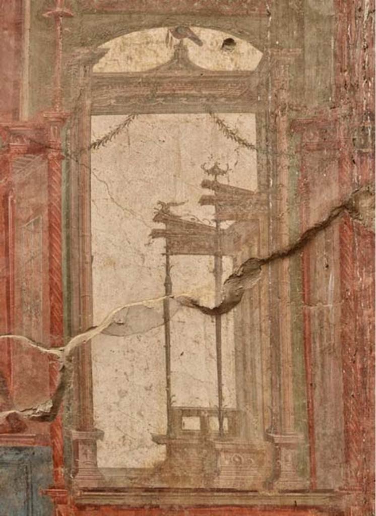 VI.21, Herculaneum, April 2018. Detail of architectural painting from north end of west wall. Photo courtesy of Ian Lycett-King. Use is subject to Creative Commons Attribution-NonCommercial License v.4 International.

