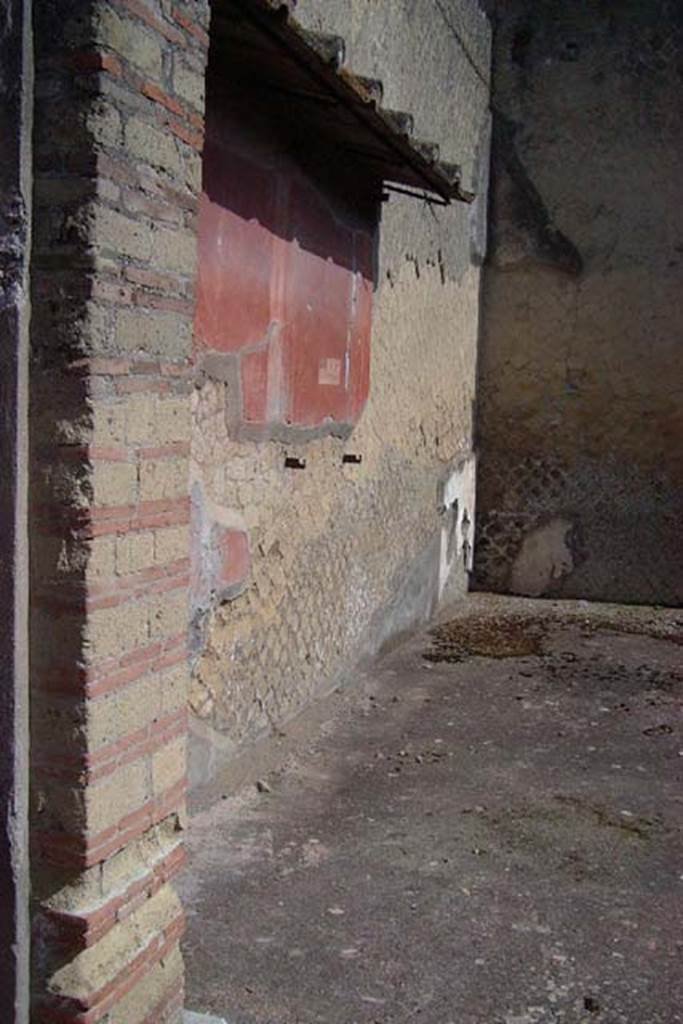 VI.29, Herculaneum. Not dated. Looking east along north wall of triclinium. 
Photo courtesy of Nicolas Monteix.
