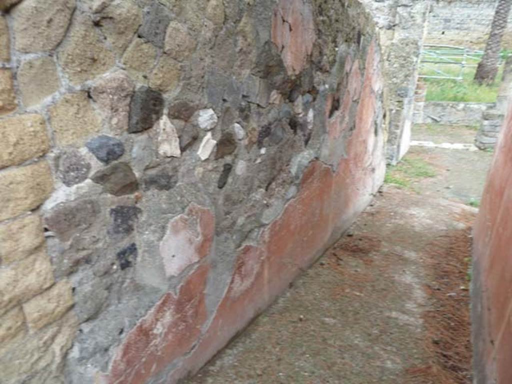 Ins. Orientalis I.2, Herculaneum, September 2015. North wall of corridor.