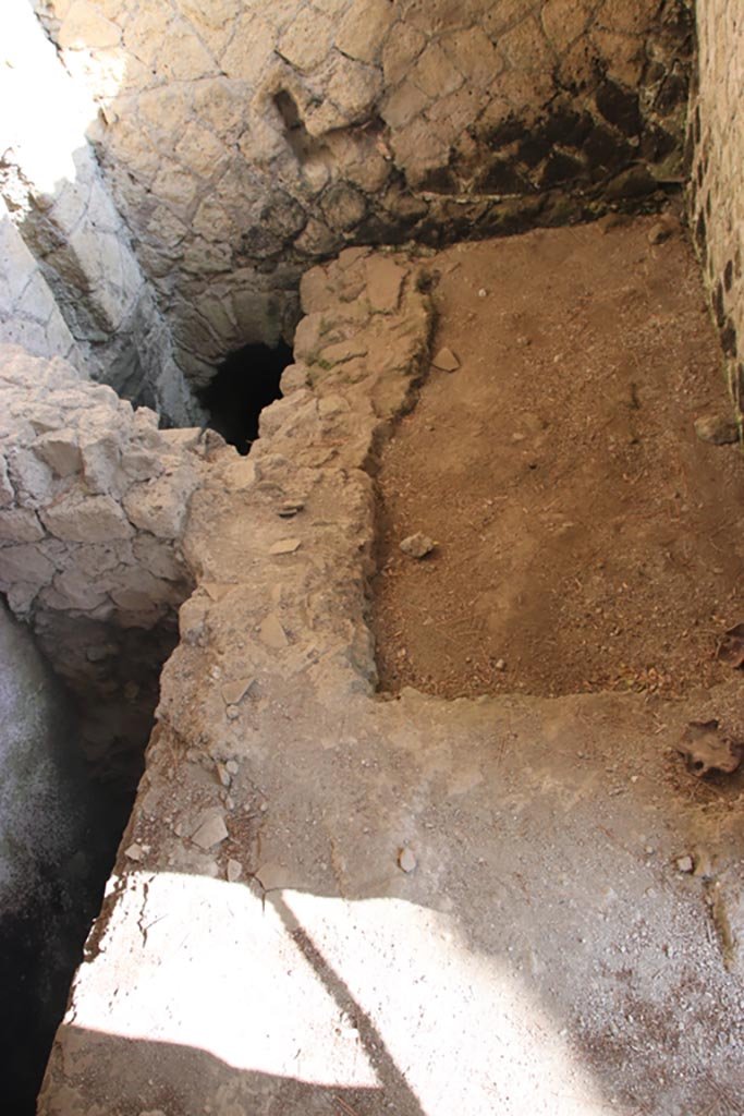 Ins. Or. II, 1a, Herculaneum. October 2023. Latrine c’, looking north. Photo courtesy of Klaus Heese.