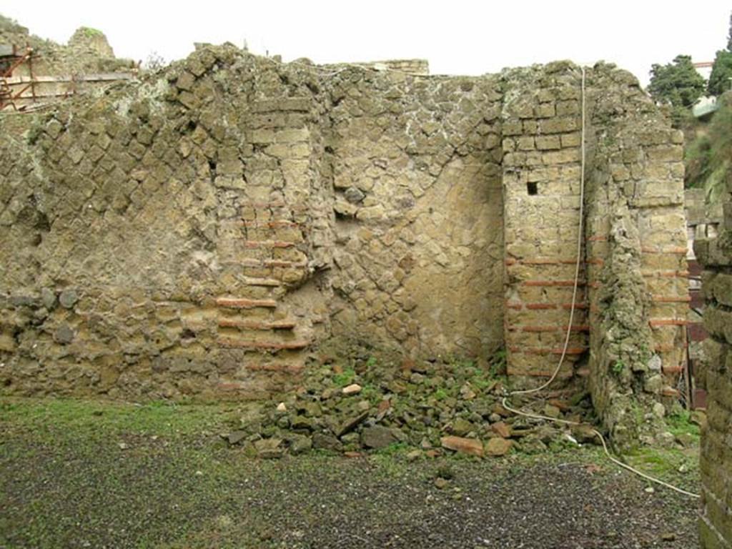 Ins Or II, 2, Herculaneum. December 2004. Room G, north east corner. Photo courtesy of Nicolas Monteix.