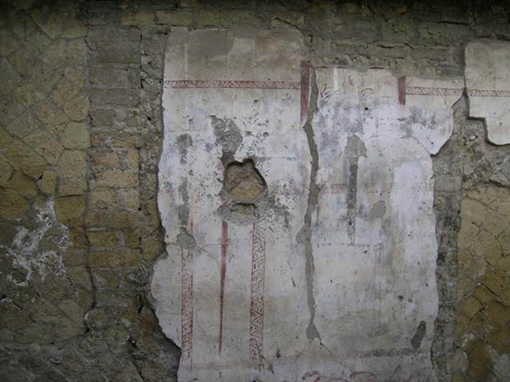 Ins Or II, 16, Herculaneum. May 2004.  Rear room, remains of decoration from east wall. Photo courtesy of Nicolas Monteix.