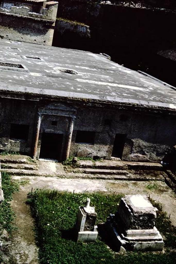 Suburban baths, Herculaneum, 1964. Looking east across the terrace of Balbus. Photo by Stanley A. Jashemski.
Source: The Wilhelmina and Stanley A. Jashemski archive in the University of Maryland Library, Special Collections (See collection page) and made available under the Creative Commons Attribution-Non Commercial License v.4. See Licence and use details. J64f1426
