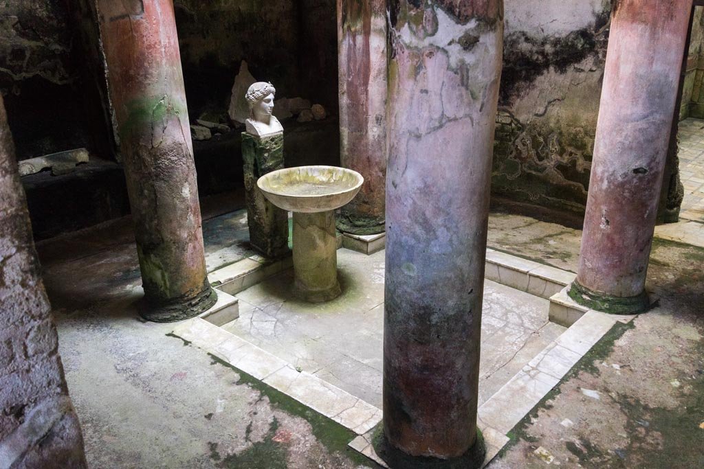 Herculaneum Suburban Baths. October 2023. 
Looking south-east across atrium with impluvium and fountain bust of Apollo. Photo courtesy of Johannes Eber. 
