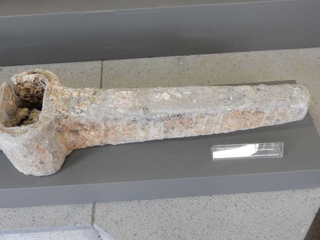 Herculaneum, June 2019. Detail of anchor found in the sea in front of Herculaneum’s seashore.
Photo courtesy of Buzz Ferebee.

